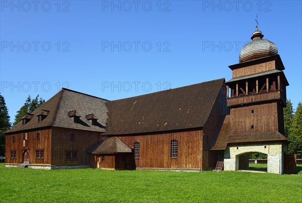 Wooden articular church
