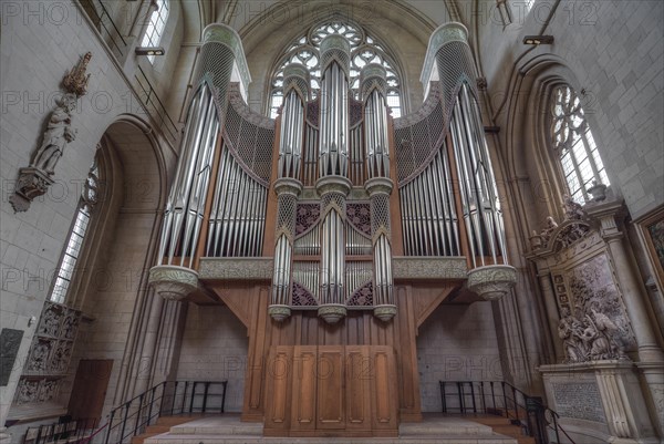 Main organ in the Johanneschor in the St.Paulus Cathedral