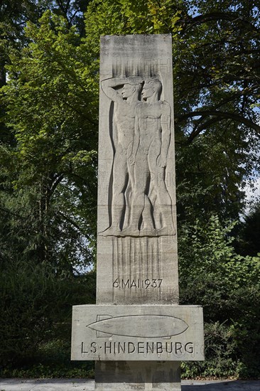 Monument to the Hindenburg airship accident in Lakehurst