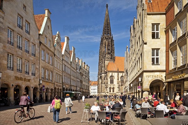 The Prinzipalmarkt with the Lambertikirche