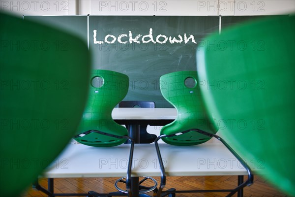 Board with inscription LOCKDOWN