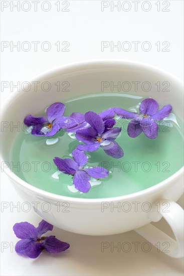 Violet tea