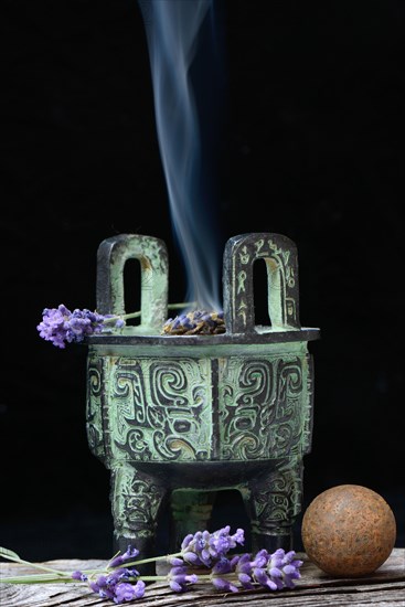 Incense burner with lavender