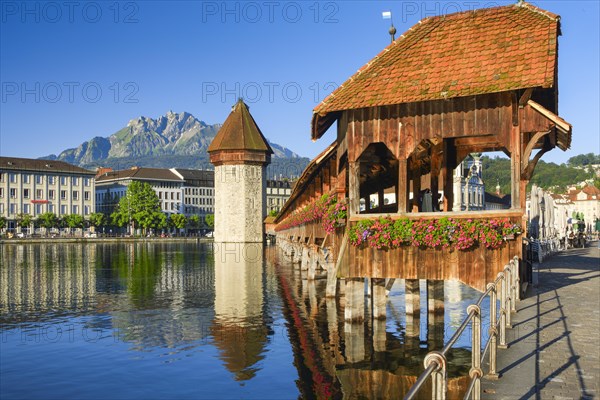 Chapel Bridge with Pilatus