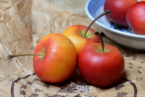 Decorative apples