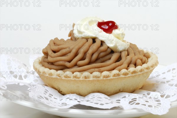 Vermicelles tartlets on plate