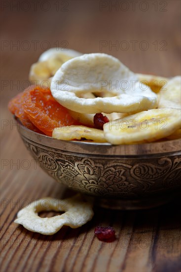 Peel with dried fruit