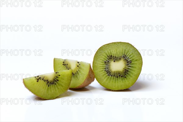 Sliced kiwi fruit