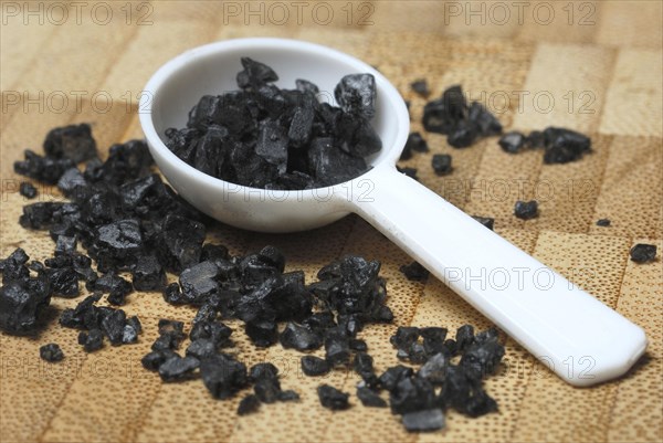 Black Hawaiian salt