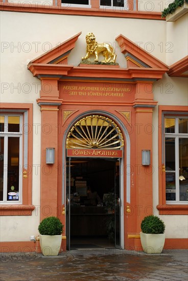 Loewen Pharmacy in Trier