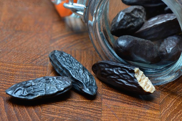 Tonka beans