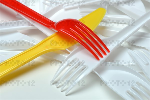 Plastic cutlery