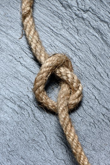 Knots in jute rope