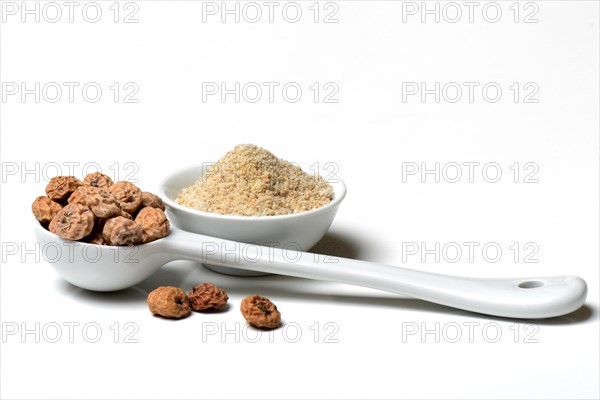 Tigernuts and tigernut flour