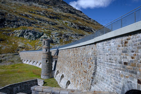 Lake Bianco dam