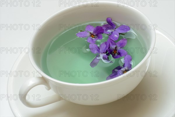 Violet tea