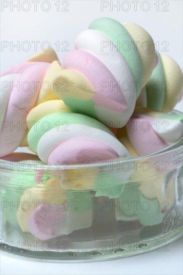 Marshmallows in glass bowl