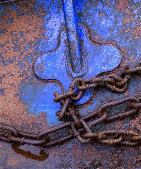 Chain in boat