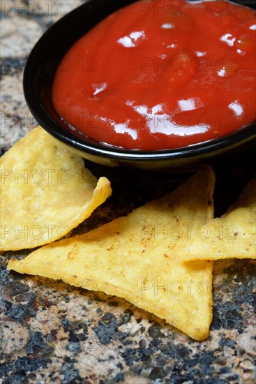 Nachos with tomato dip