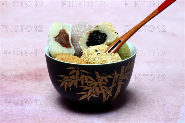 Different Mochi in bowl
