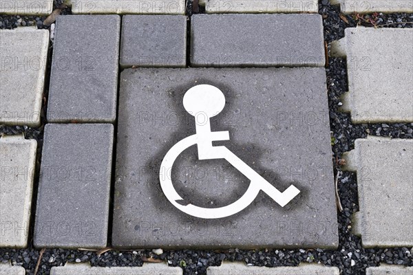 Pictogram wheelchair user