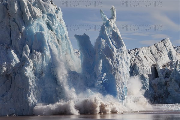 Glacier break at Kronebreen