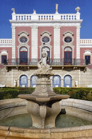 Estoi Palace