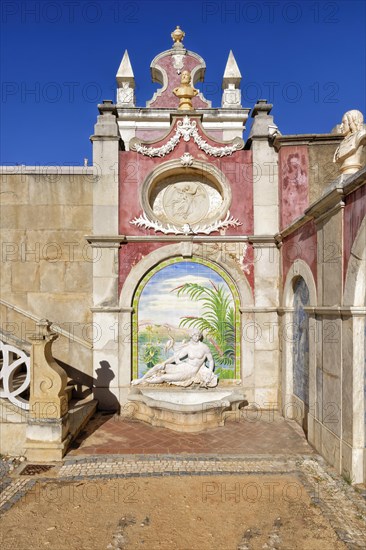 Statue and azulejos