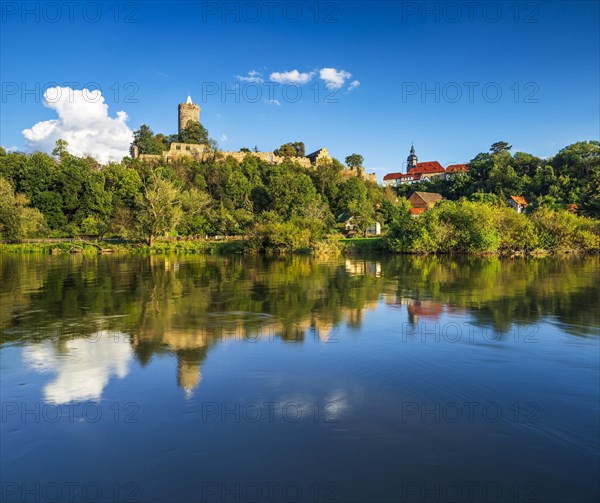 Village and castle Schoenburg in the Saale valley