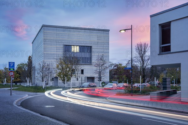 Bauhaus-Museum Weimar at sunset