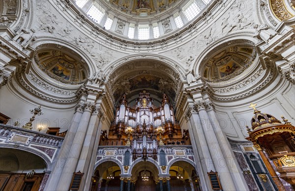 Organ loft