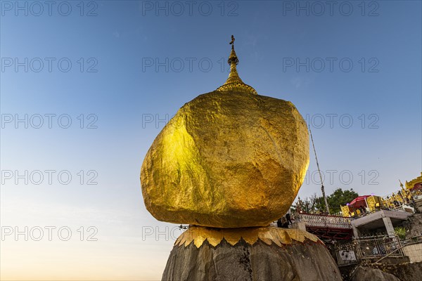 Kyaiktiyo Pagoda