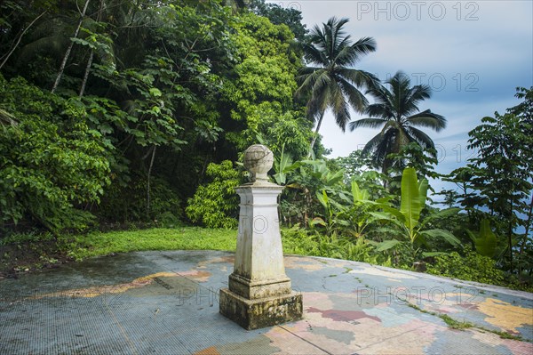 Monument for the center of the earth where the zero meridian and the equator meet