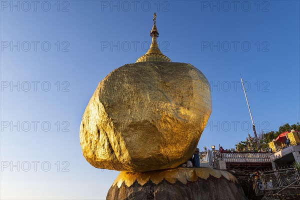 Kyaiktiyo Pagoda