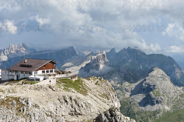 Dolomites high trail 1