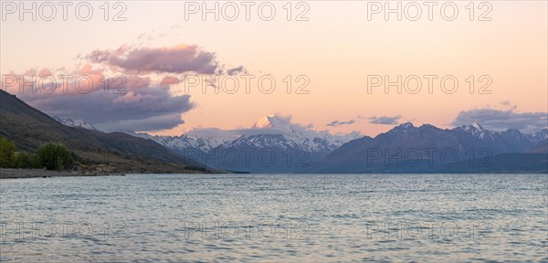 Lake Pukaki with view of Mount Cook at sunset