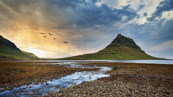 Mount Kirkjufell