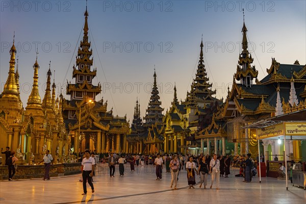 Shwedagon pagoda after sunset