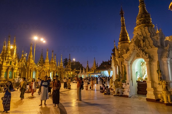 Shwedagon pagoda