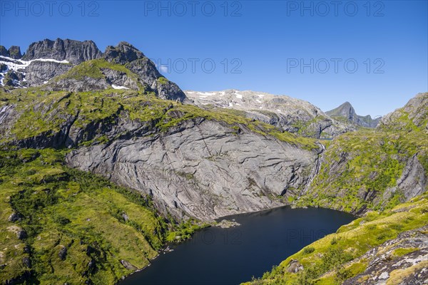 Lake Tridalsvatnet