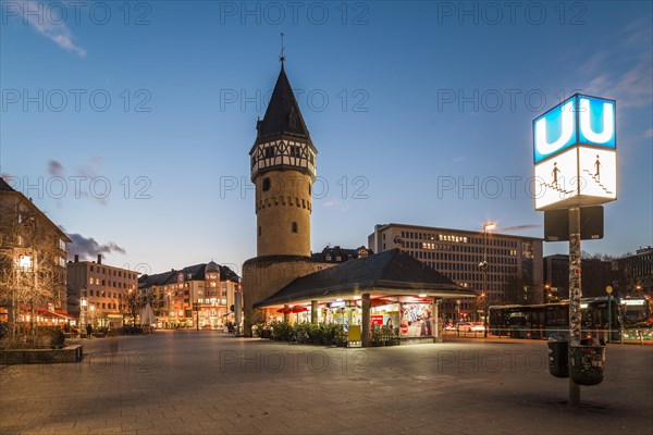 Bockenheimer Warte after sunset