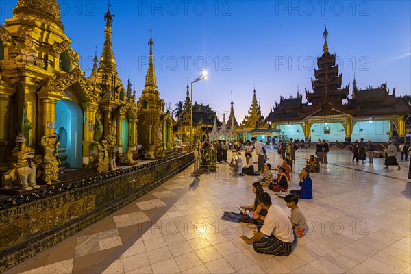 Shwedagon pagoda after sunset