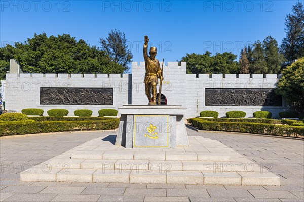 Golden statue at the Guningtou Battle Museum