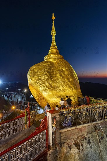 Kyaiktiyo Pagoda