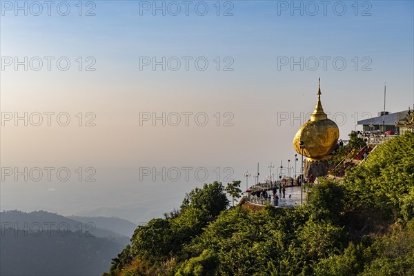 Kyaiktiyo Pagoda