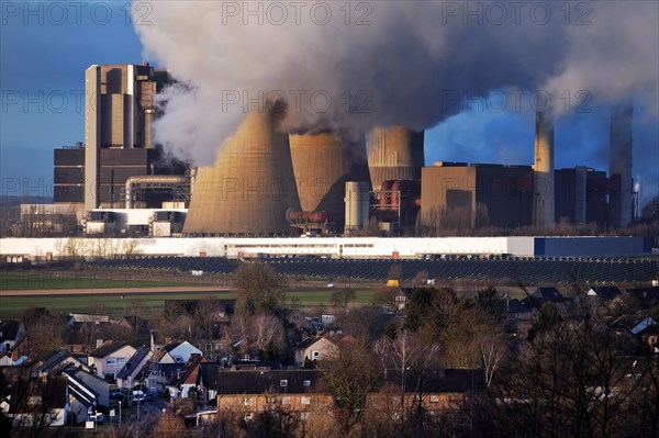 Housing estate in front of the RWE Weisweiler power plant