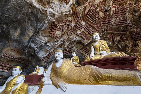 Cave filled with buddhas