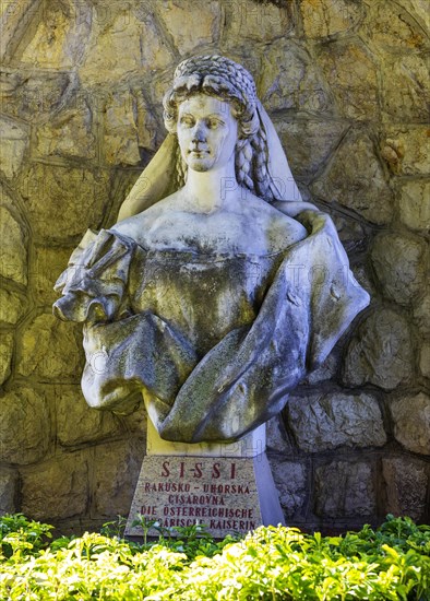 Monument to Sissi