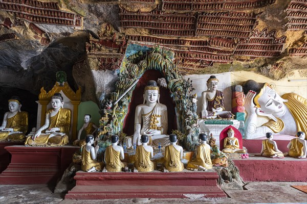 Cave filled with buddhas