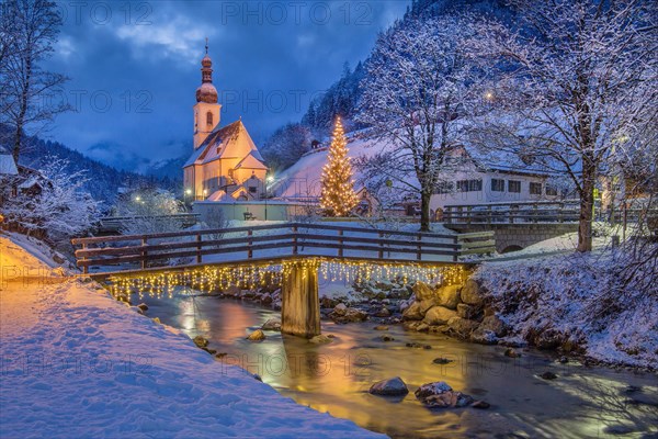 Painter's corner with Ramsauer Ache and parish church with Christmas fir tree